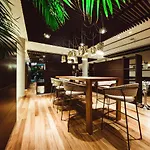 Four Points Sheraton מלון