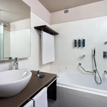 Four Points Sheraton Hotell 4*