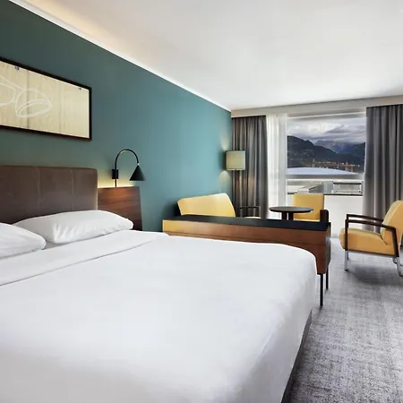 ホテル フォーポインツ シェラトン ボルゾーノ ボーゼン