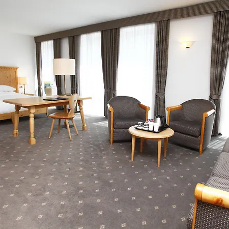 Hotell Four Points Sheraton 4*