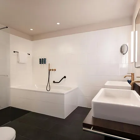 Four Points Sheraton 4* Больцано