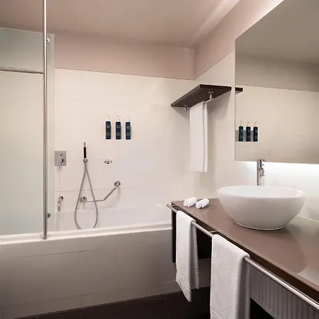 Four Points Sheraton Больцано