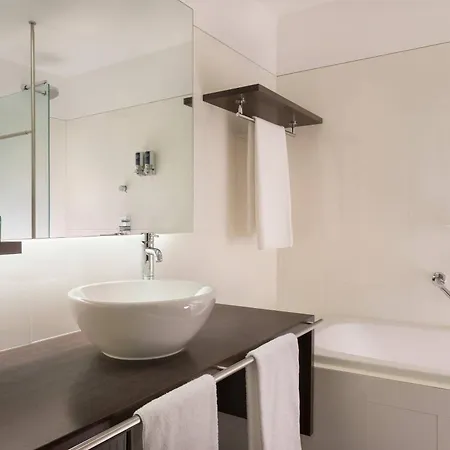 Four Points Sheraton Szálloda