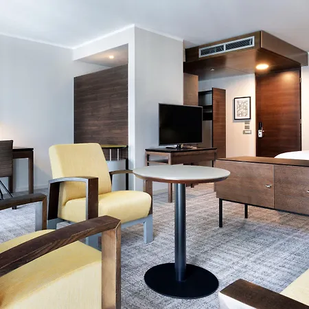 Four Points Sheraton Hotel 4*