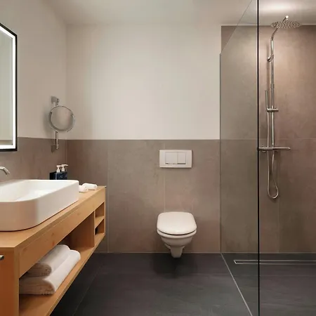 Hotel Four Points Sheraton 4*