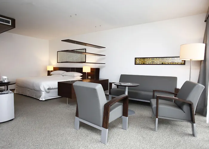 Four Points Sheraton Ξενοδοχείο