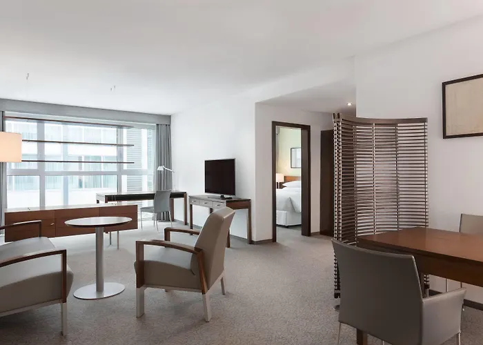 Four Points Sheraton Ξενοδοχείο